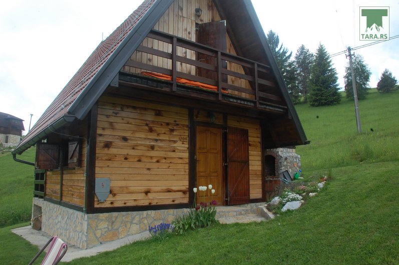 Borova Log cabin