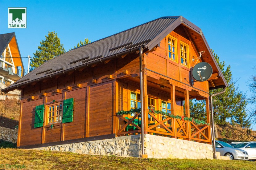 Tarovuk cabin