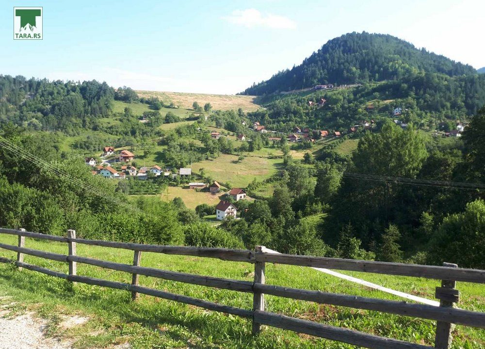 čarobna-koliba-planina-tara-smeštaj-zaovine-13