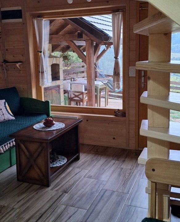 drvena-kućica-šuška-3-planina-tara-smeštaj-zaovine-14