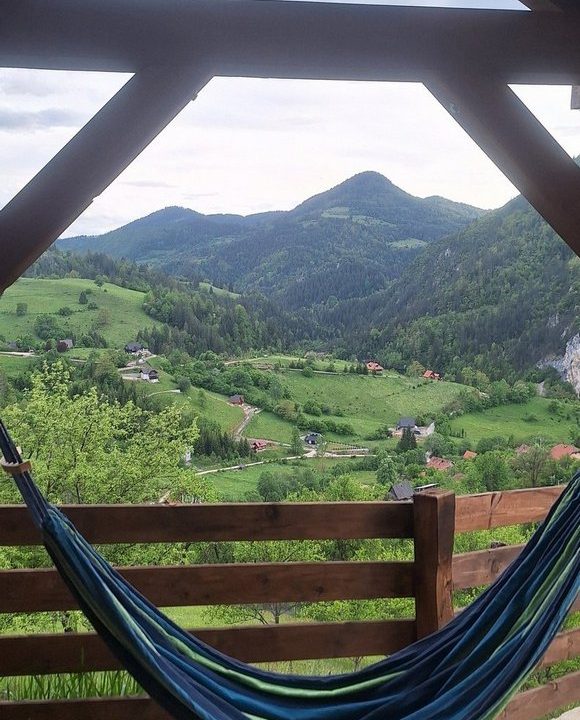 drvena-kućica-šuška-3-planina-tara-smeštaj-zaovine-19