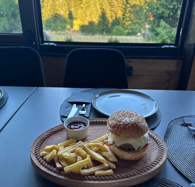 planina-tara-restoran-Laganini-na-planini-5