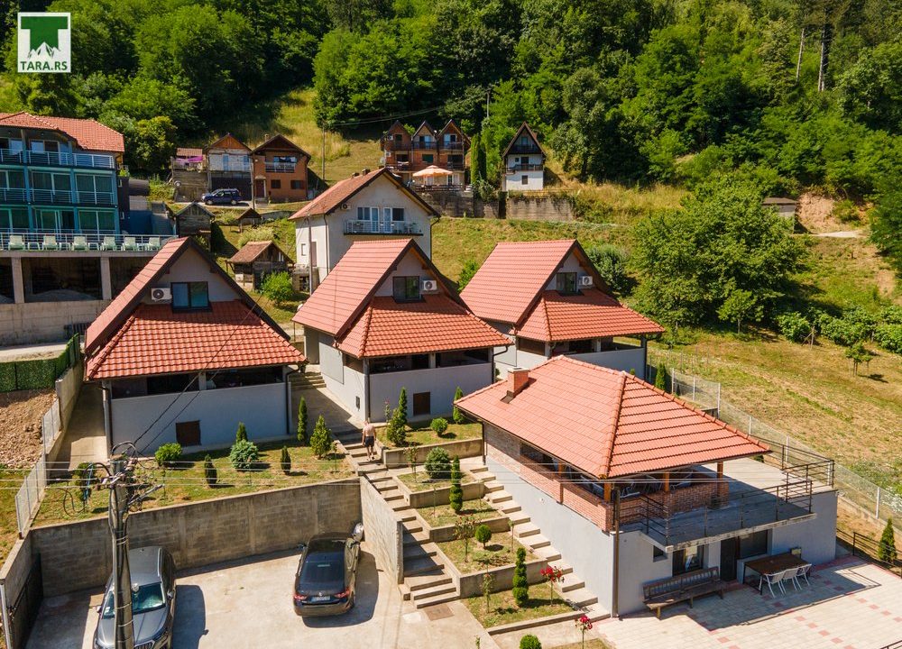 perućac-apartmani-maja-smeštaj-2025 (34)