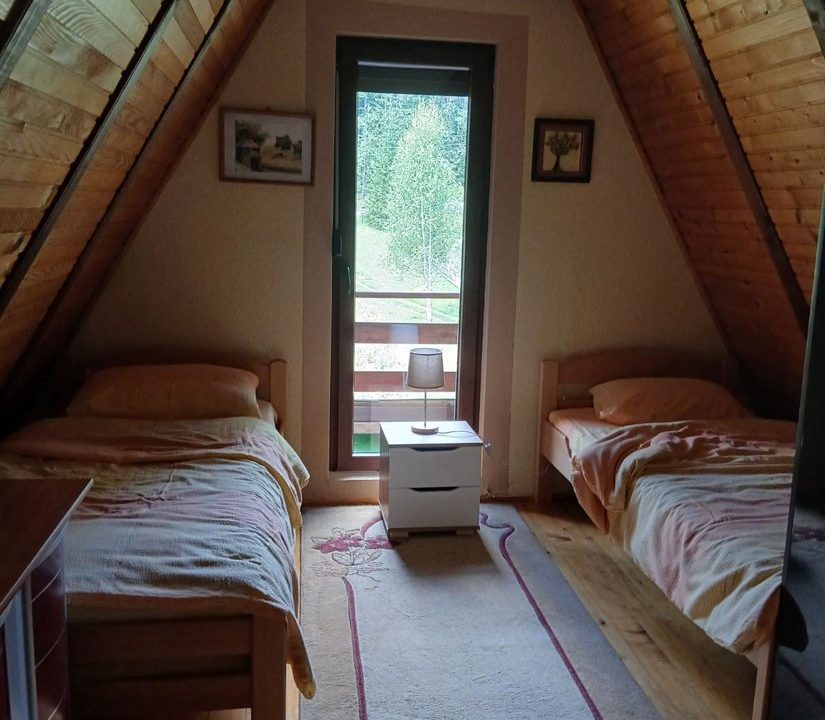 tara-smeštaj-mitrovac-planinska-kuća-zona (14)