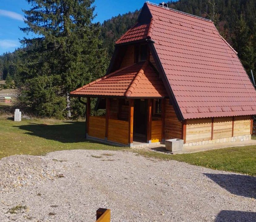 vikendica-o2-planina-tara-mitrovac-krnja-jela (6)