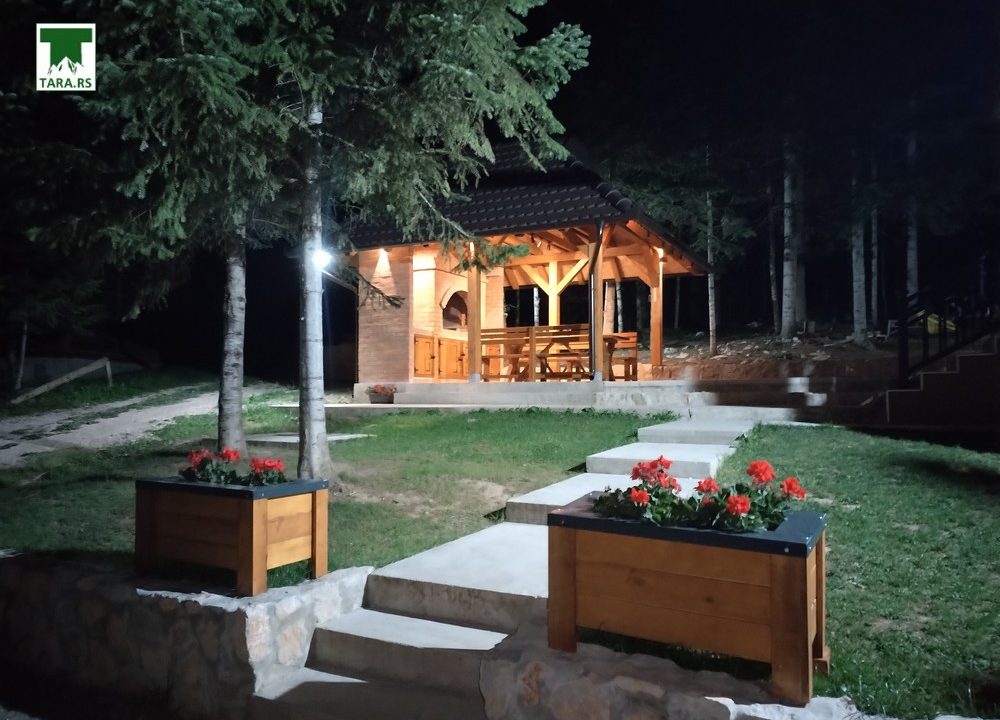 vila-tarnik-planina-tara-smeštaj-mitrovac (2)
