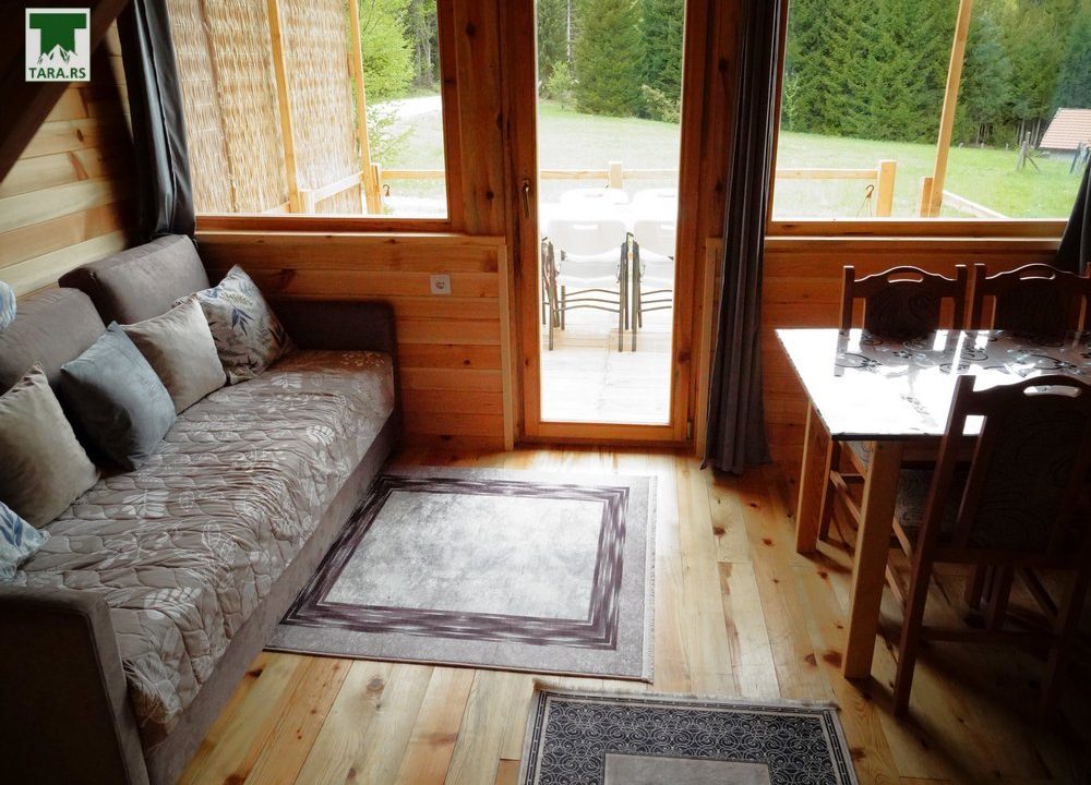 brvnara-panda-planina-tara-smeštaj-18