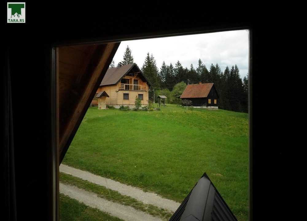 brvnara-panda-planina-tara-smeštaj-29