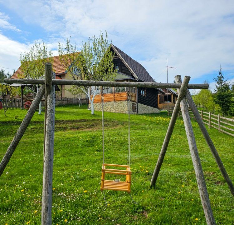 vikendica-marić-smeštaj-zaovine-planina-tara-6