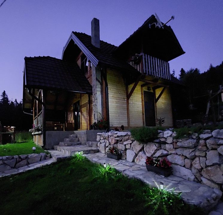 brvnara-dolina-jela-tara-smeštaj-krnja-jela-4