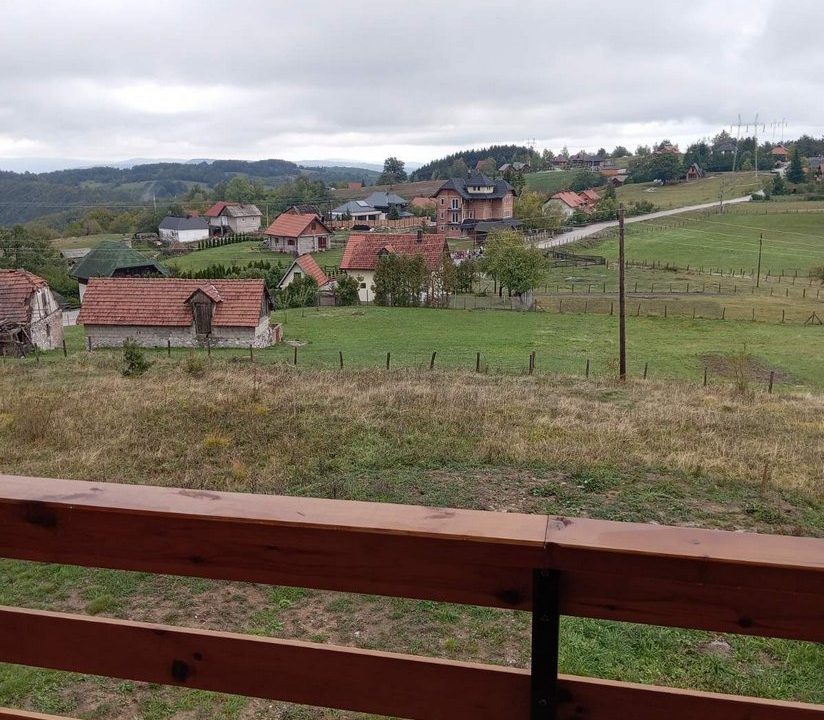 vikendica-tarska-tajna-perišić-planina-tara-1 (23)