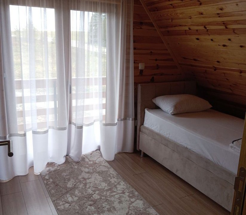 vikendica-tarska-tajna-perišić-planina-tara-1 (28)