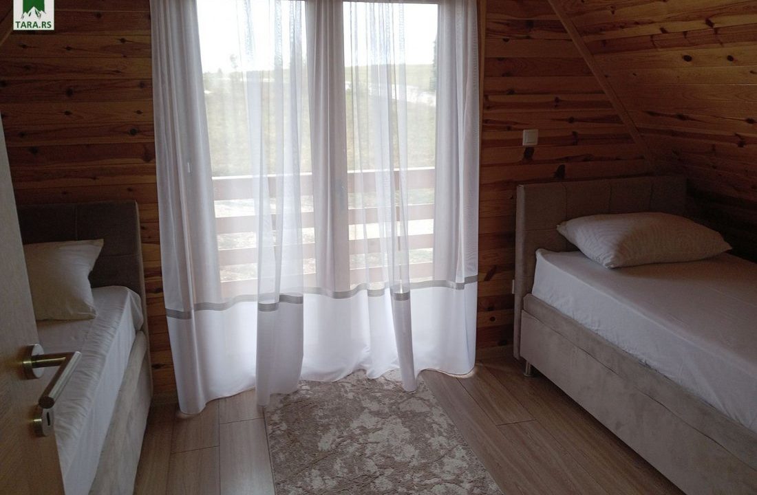vikendica-tarska-tajna-perišić-planina-tara-1 (31)