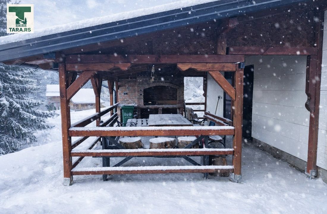 brvnara-tarin-osmeh-smeštaj-tara-sekulić-8