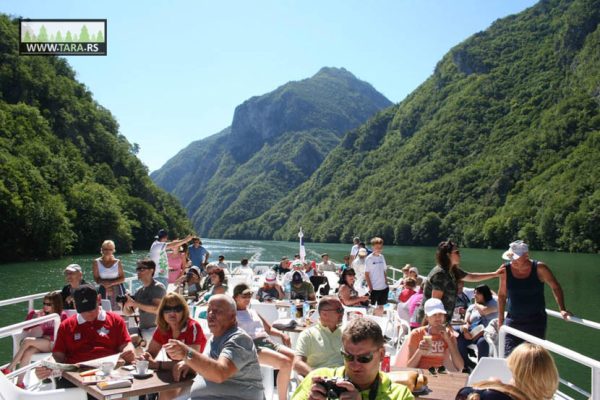 plovidba-kanjonom-perucac-visegrad (10)
